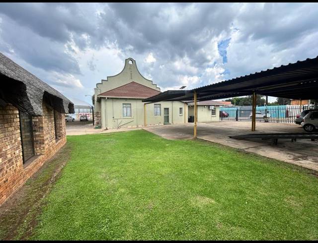 BUSINESS FOR SALE IN GEDULD